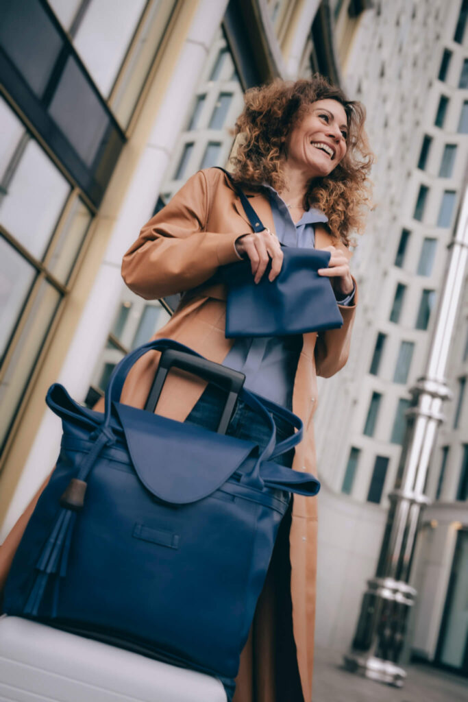 ANNÁ_ABURY_small_31 (1)