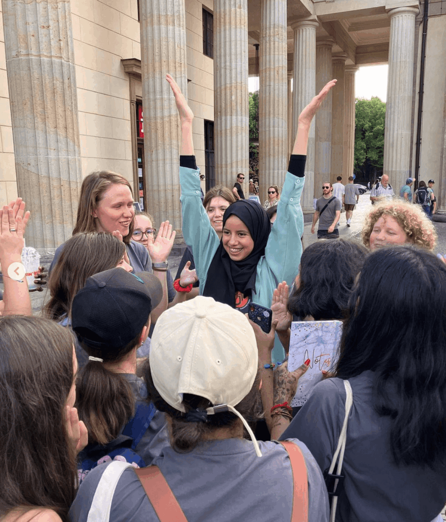 3bb56bde-e5a3-4985-aa17-1cd491f6792f (1)