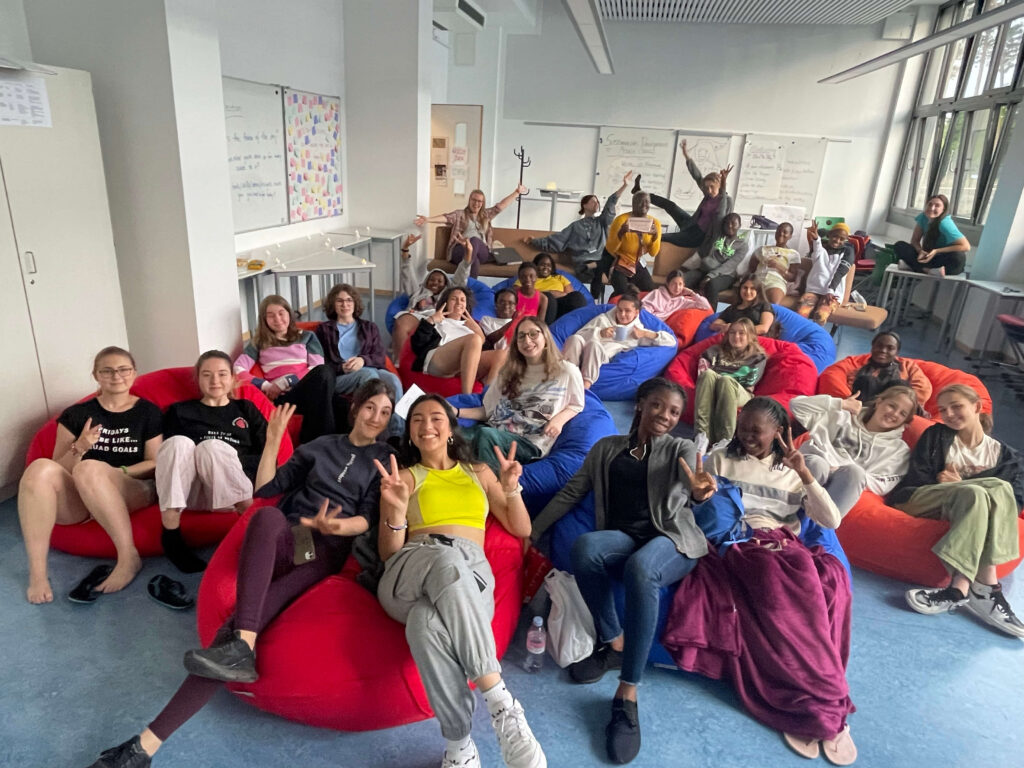 b953a3a4-73ac-404a-b385-640970f78c10 (1)